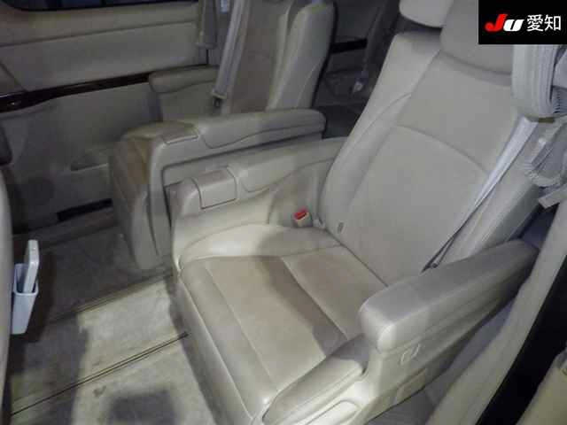 TOYOTA ALPHARD 2008