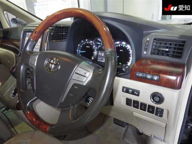 TOYOTA ALPHARD 2008