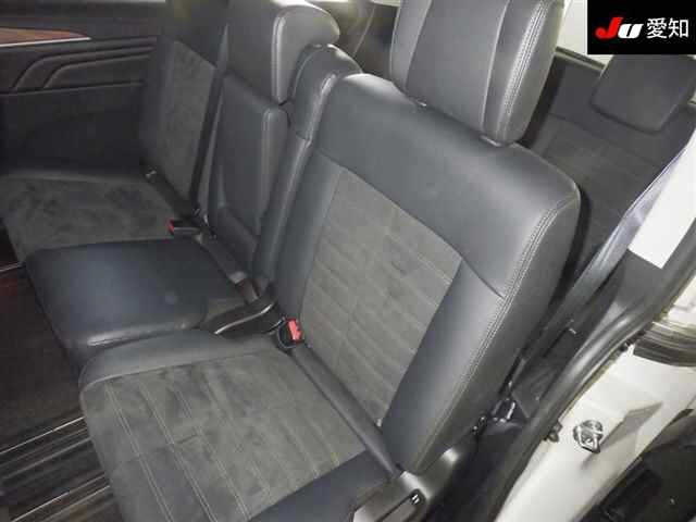 MITSUBISHI DELICA D5 2021