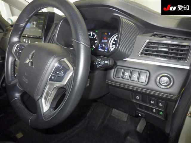 MITSUBISHI DELICA D5 2021