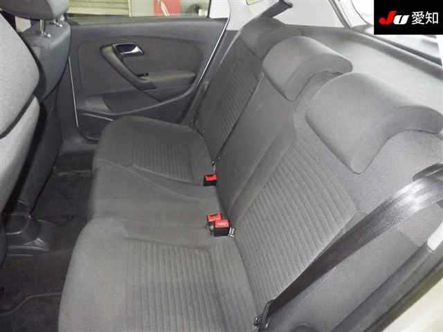 VOLKSWAGEN POLO 2013