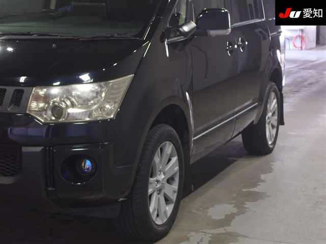 MITSUBISHI DELICA D5 2008
