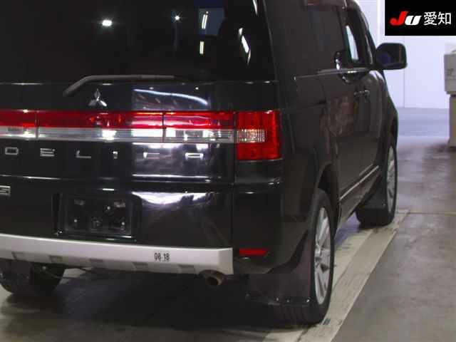 MITSUBISHI DELICA D5 2008