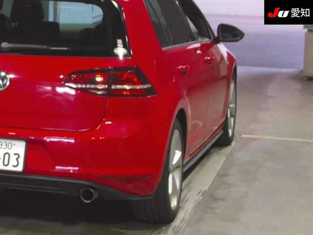 VOLKSWAGEN GOLF 2015