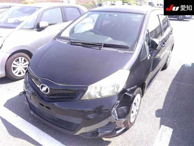 TOYOTA VITZ 2013