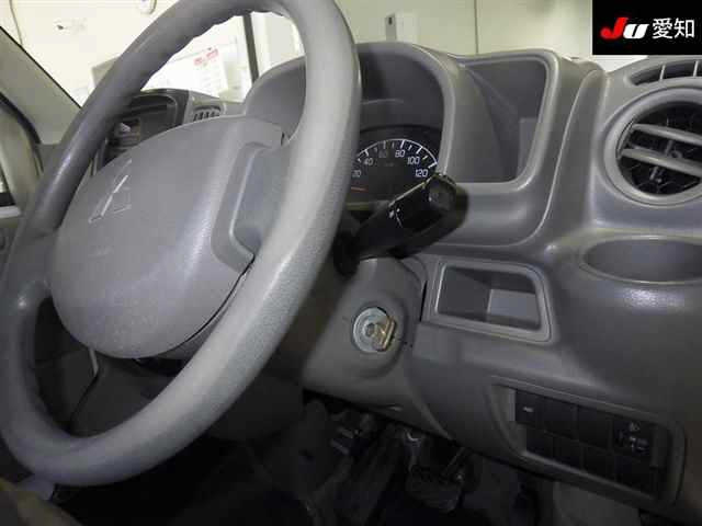 MITSUBISHI MINICAB VAN 2017