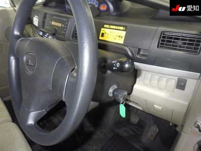 DAIHATSU MOVE 2009