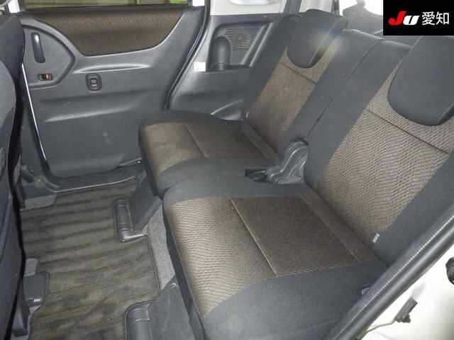 NISSAN ROOX 2013
