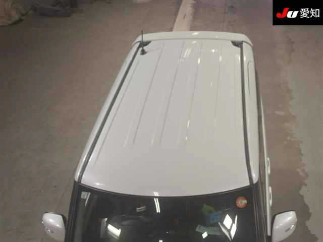 NISSAN ROOX 2013