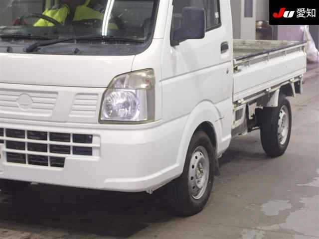 NISSAN CLIPPER TRUCK 2015