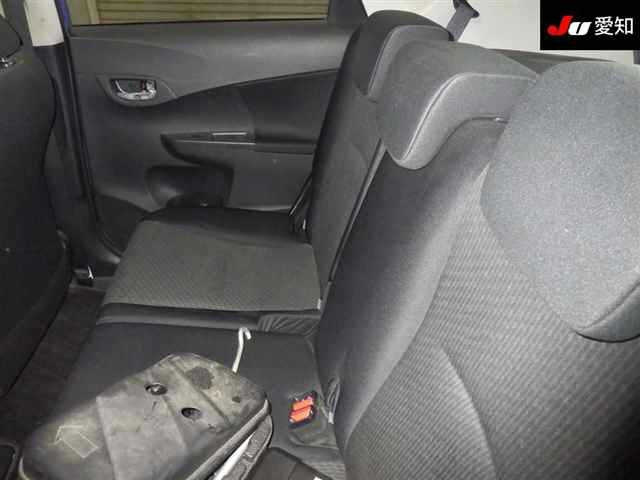 SUBARU TREZIA 2014