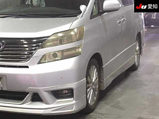 TOYOTA VELLFIRE 2010