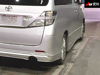 TOYOTA VELLFIRE 2010