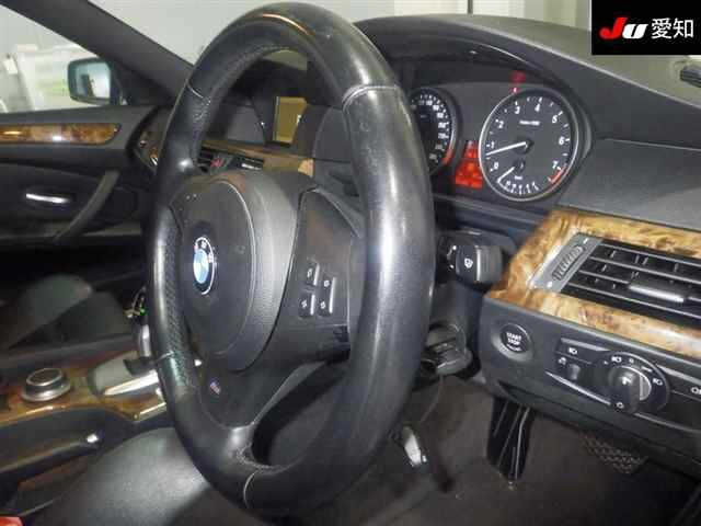 BMW 5 SERIES 2009