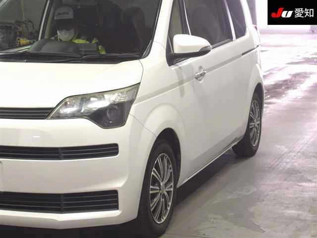 TOYOTA SPADE 2013