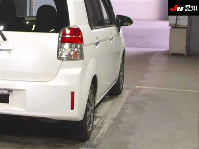 TOYOTA SPADE 2013