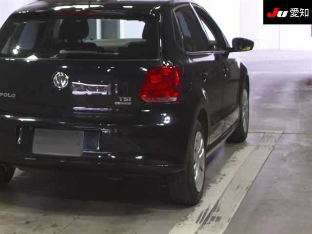 VOLKSWAGEN POLO 2014