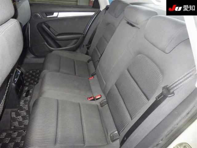 AUDI A4 2010
