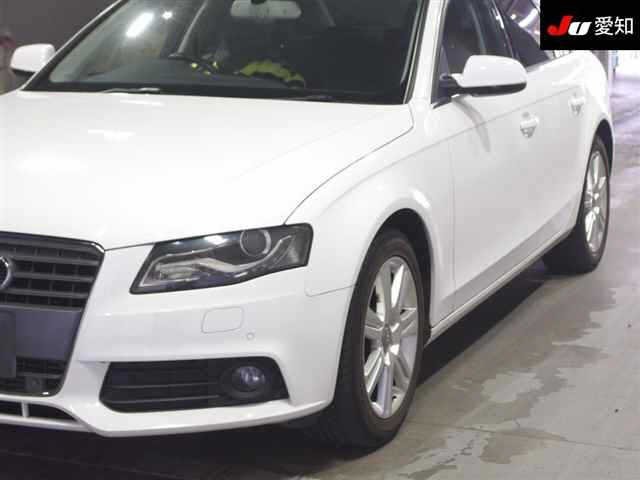 AUDI A4 2010