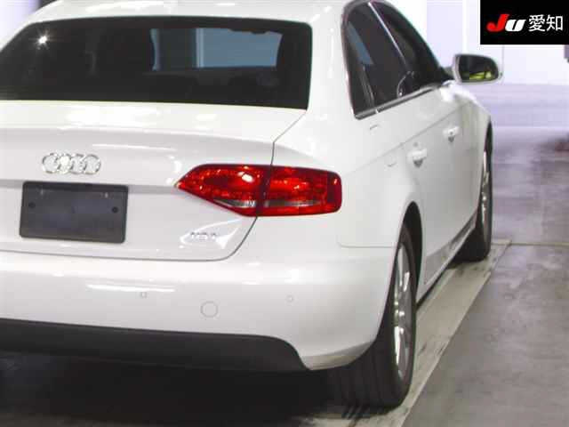 AUDI A4 2010