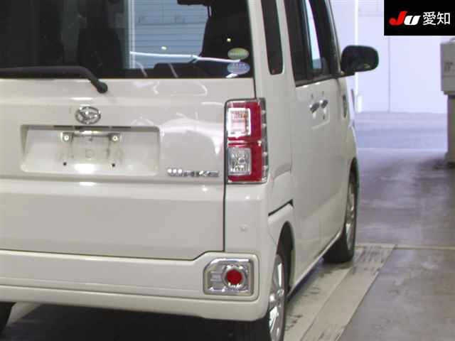 DAIHATSU WAKE 2018