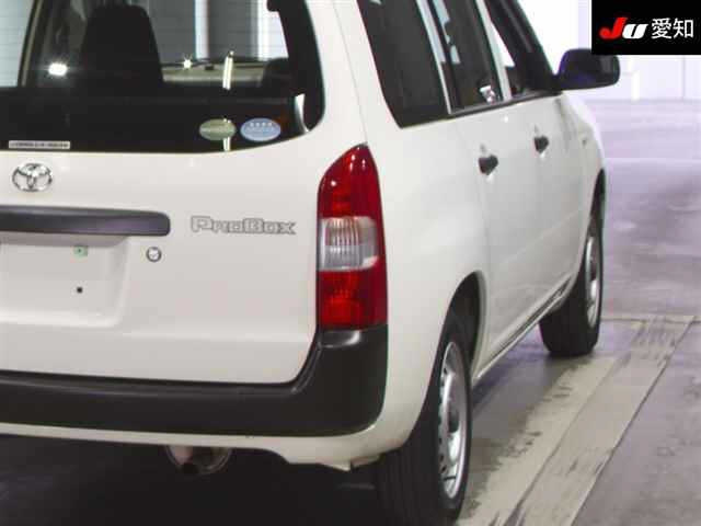 TOYOTA PROBOX 2018