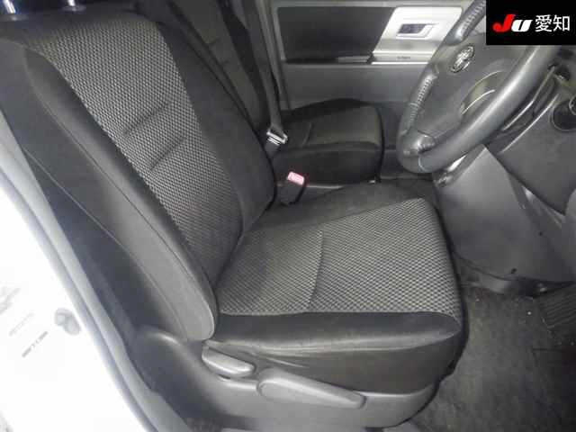 TOYOTA NOAH 2008