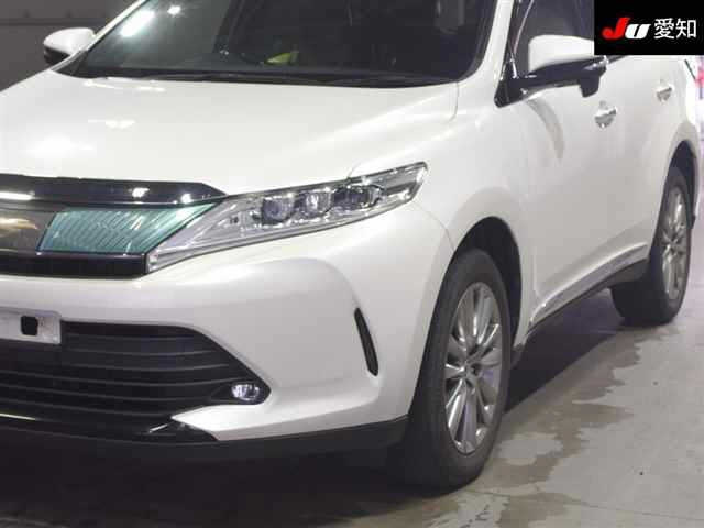 TOYOTA HARRIER 2018