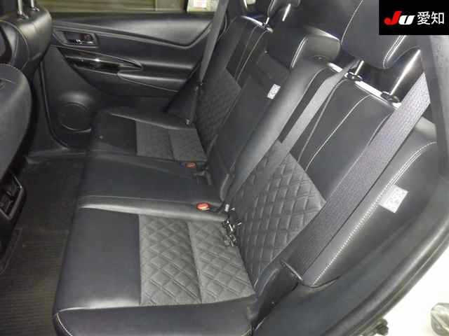 TOYOTA HARRIER 2018