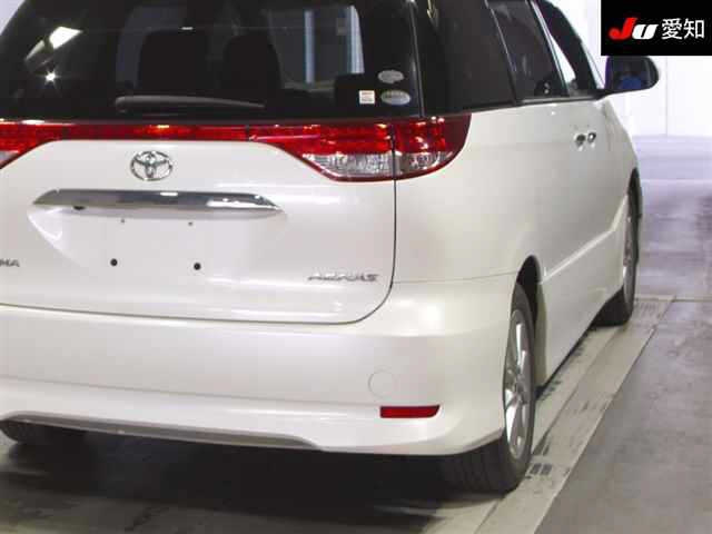 TOYOTA ESTIMA 2010