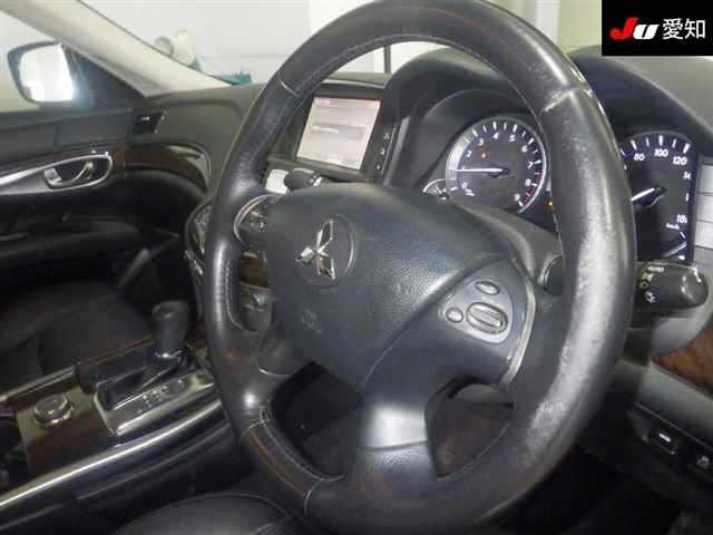 MITSUBISHI PROUDIA 2015