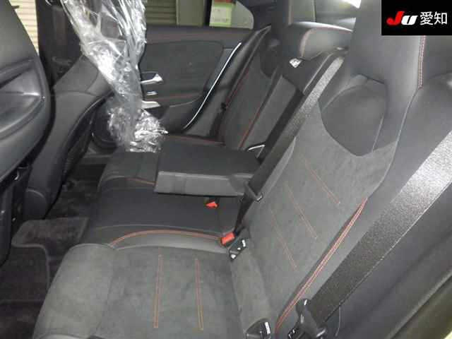 MERCEDES BENZ CLA CLASS 2024