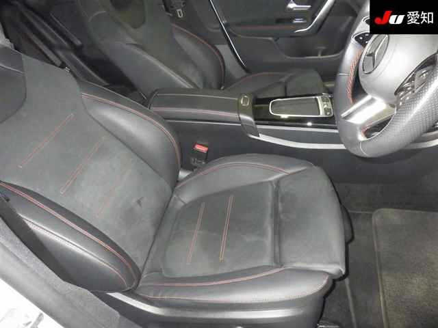 MERCEDES BENZ CLA CLASS 2024