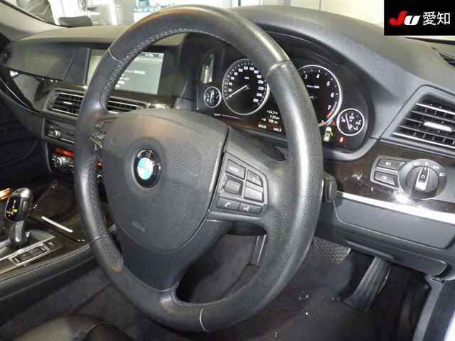 BMW 5 SERIES 2013