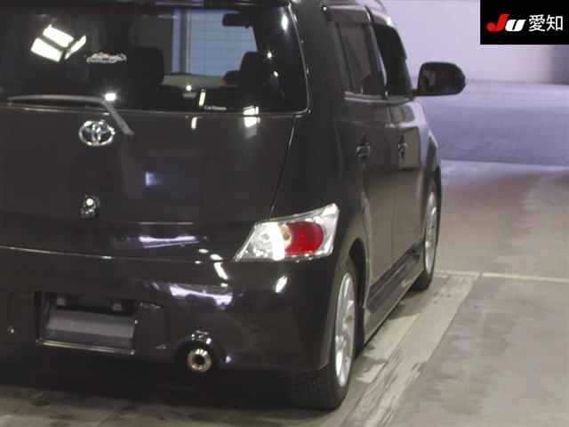 TOYOTA BB 2010