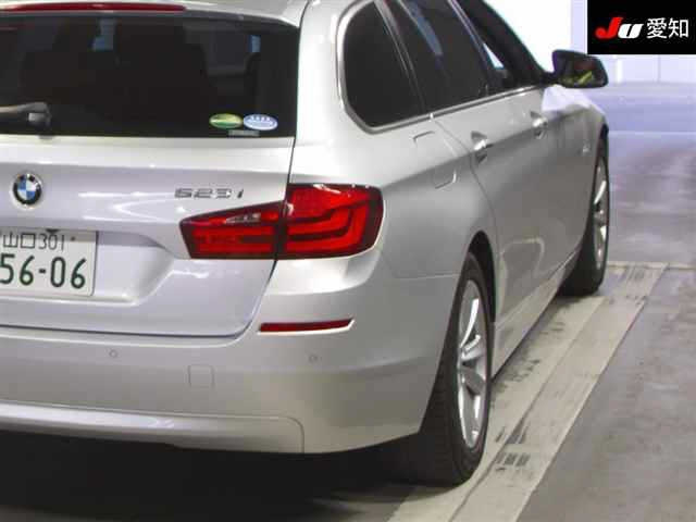 BMW 5 SERIES 2013