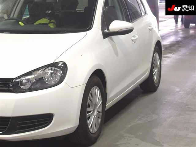 VOLKSWAGEN GOLF 2010