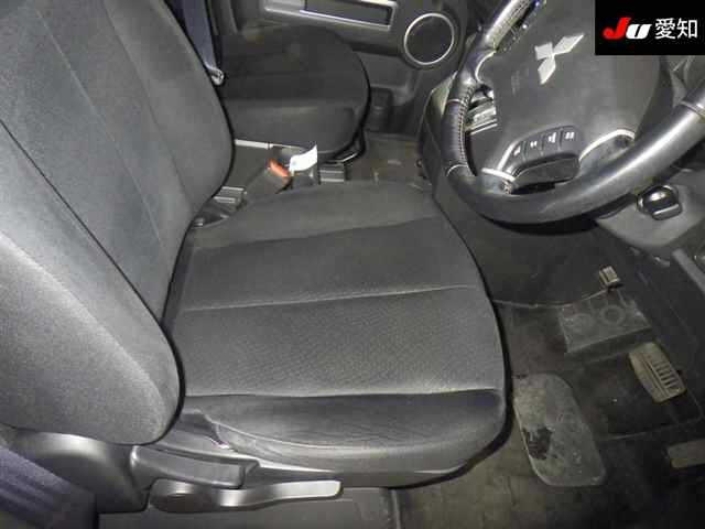 MITSUBISHI DELICA D5 2012