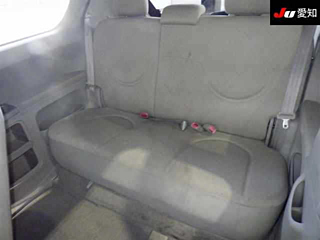 TOYOTA PORTE 2010
