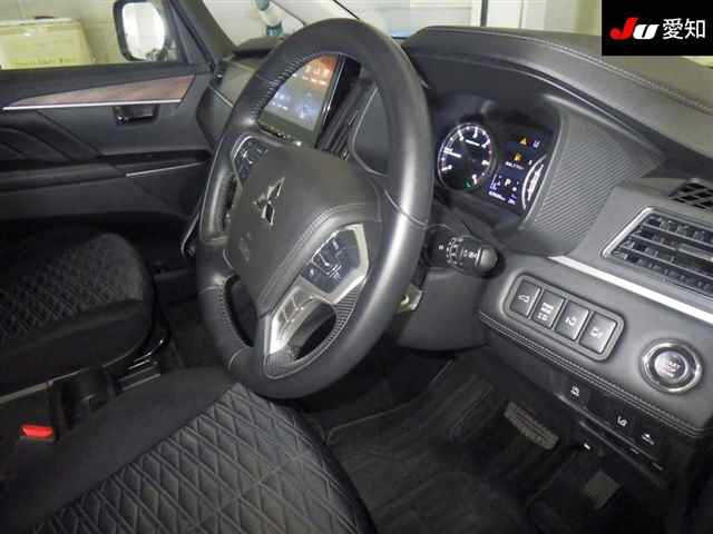 MITSUBISHI DELICA D5 2020