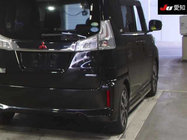 MITSUBISHI DELICA D2 2016