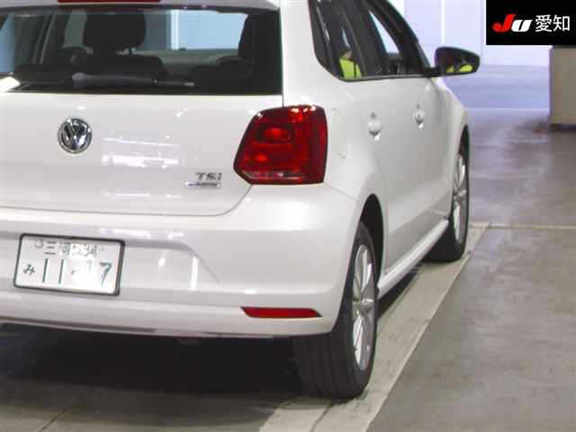 VOLKSWAGEN POLO 2014