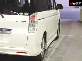 HONDA STEP WAGON 2010