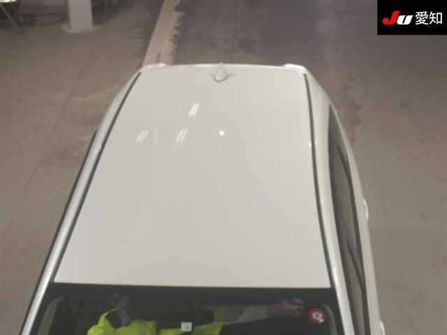 TOYOTA PRIUS ALPHA 2016
