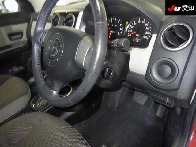 MAZDA VERISA 2010