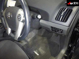 TOYOTA PRIUS 2011
