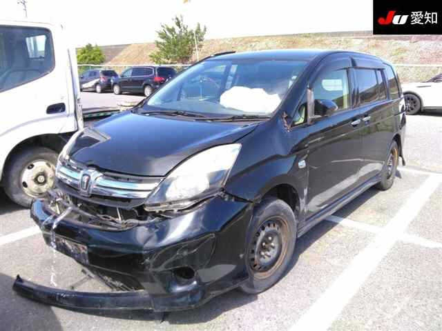 TOYOTA ISIS 2013