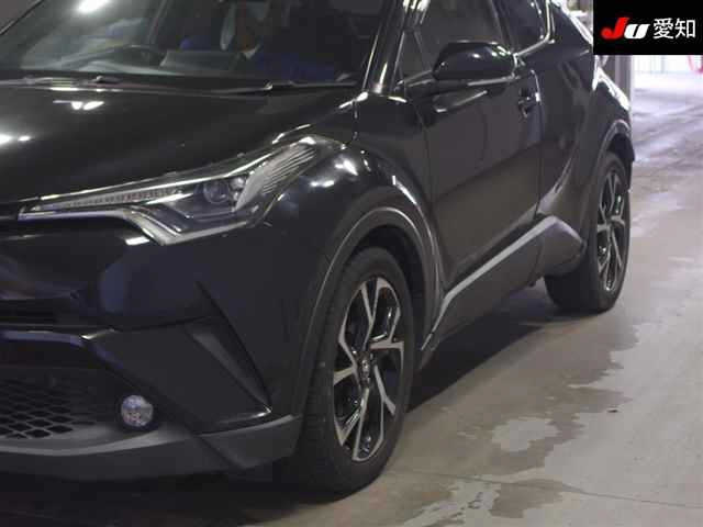 TOYOTA C-HR 2017