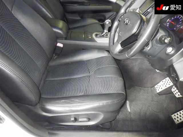 NISSAN SKYLINE 2009