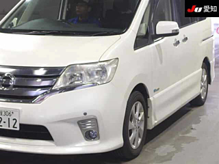 NISSAN SERENA 2013